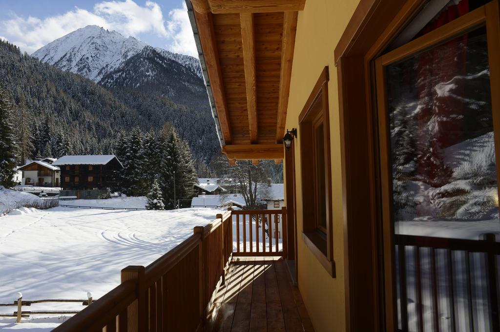 Le Nid De L'Aigle Hotel Champoluc Quarto foto